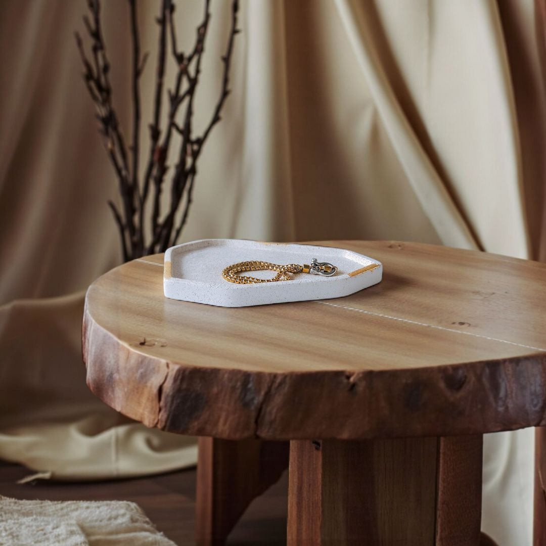 The Silhouette Tray