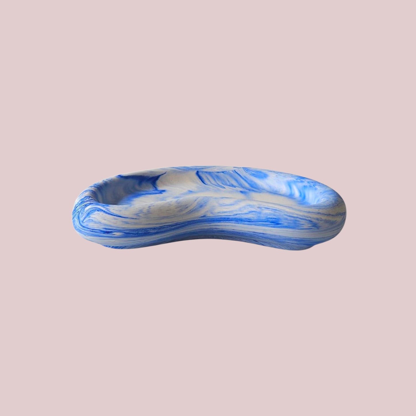 The Lagoon Tray – Blue Swirl, Bean-Shaped Cement Catchall